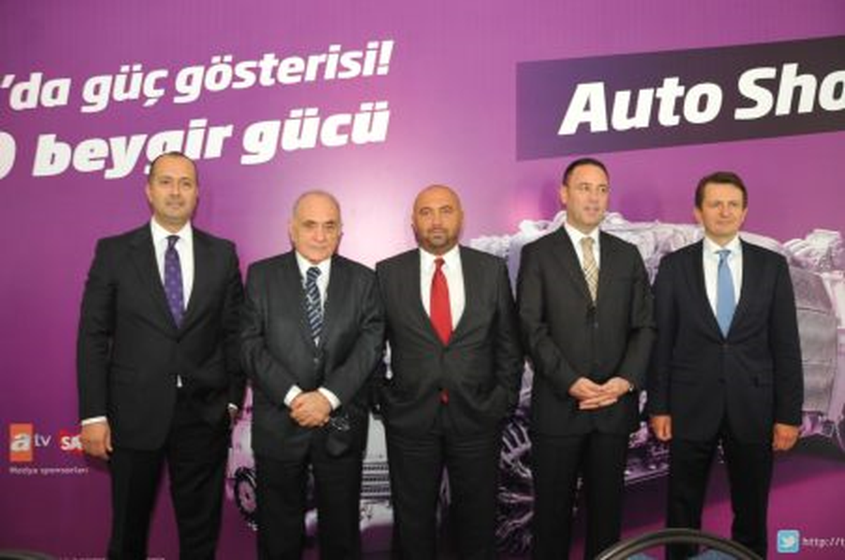 Autoshow\'un Enerjisi Shell V-Power\'dan