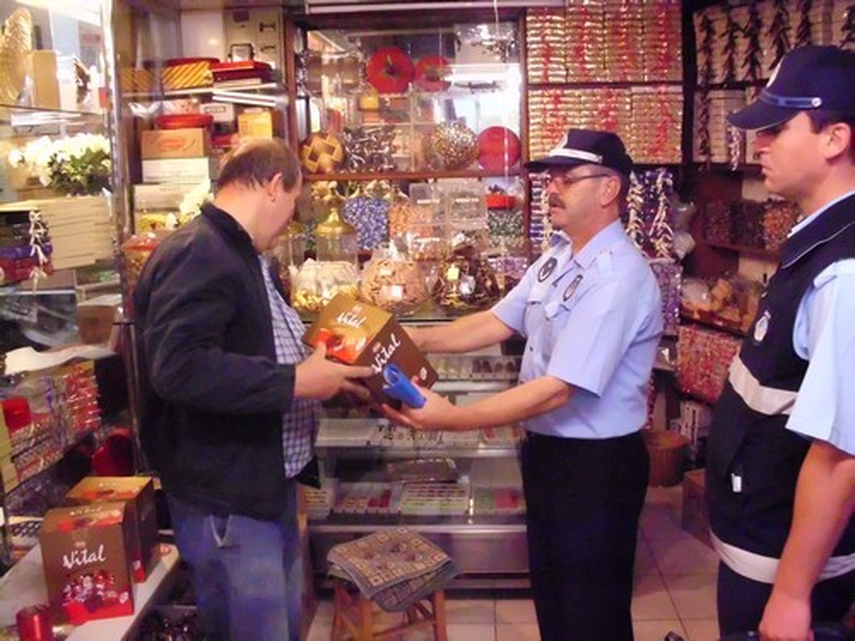 Bandırma Zabıtası Bayram Öncesi Denetim Yaptı