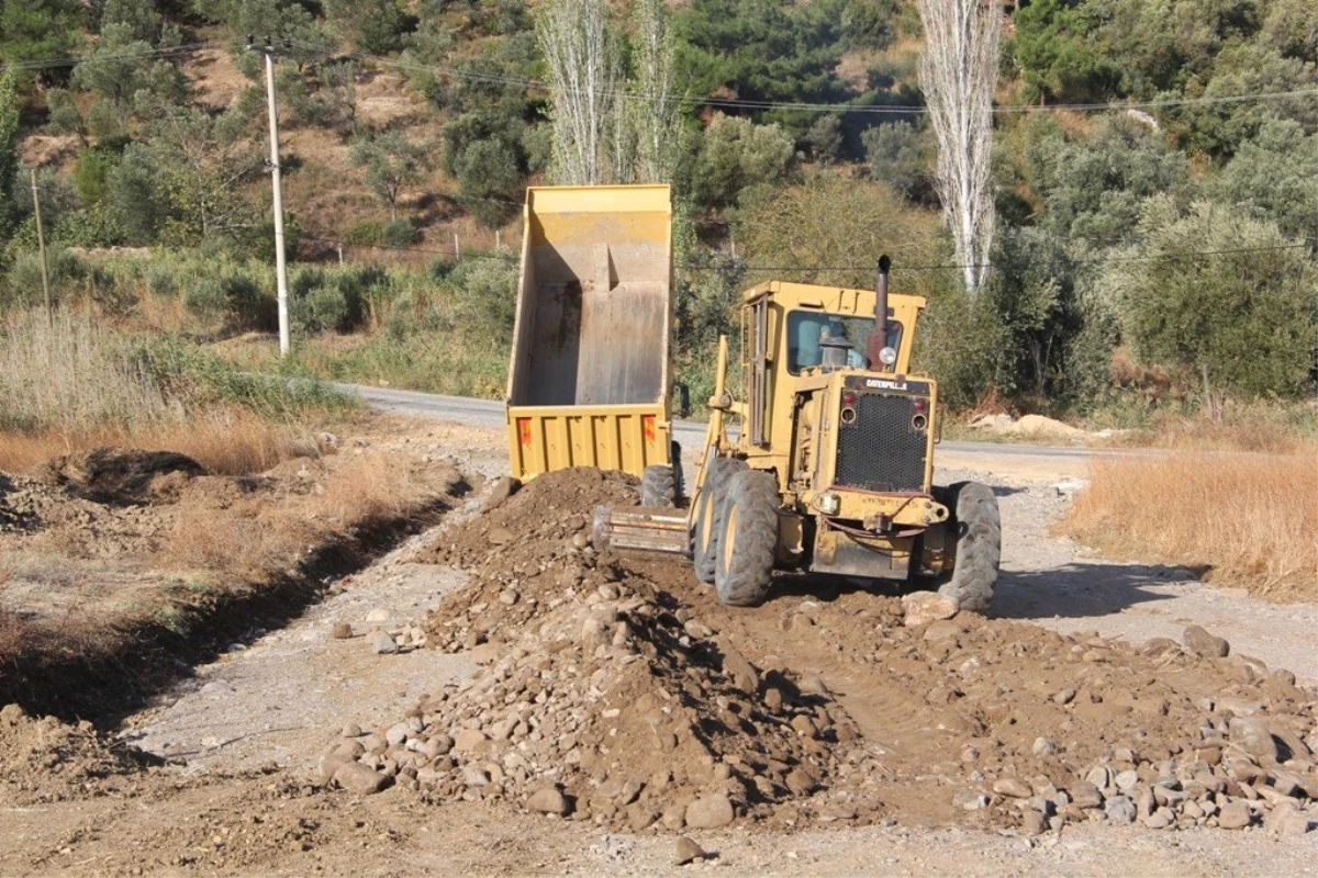 Burhaniye\'de Yeni Yollar Açılıyor