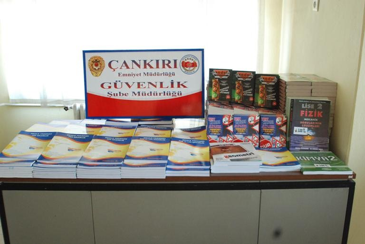 Çankırı\'da Korsan Kitap Operasyonu