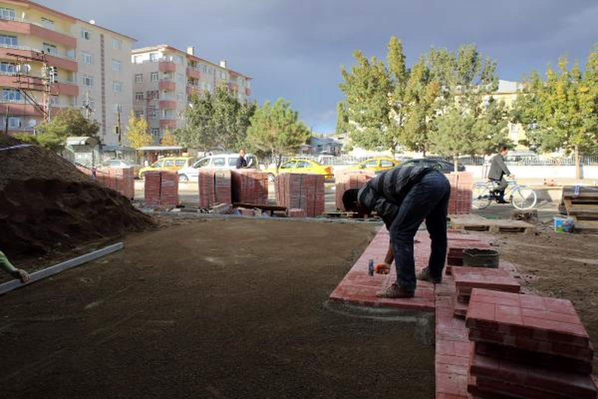 Erciş\'te Başbakan Hazırlığı