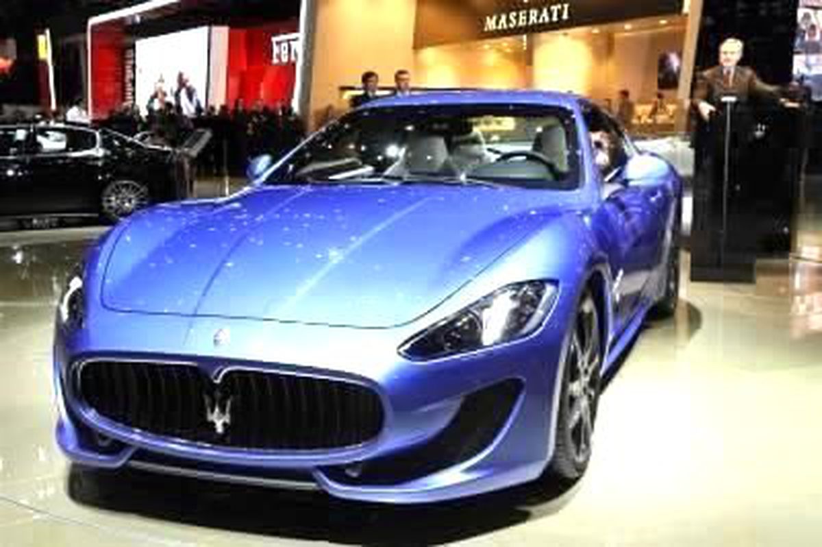 İstanbul Auto Show\'da Maserati Bombası!