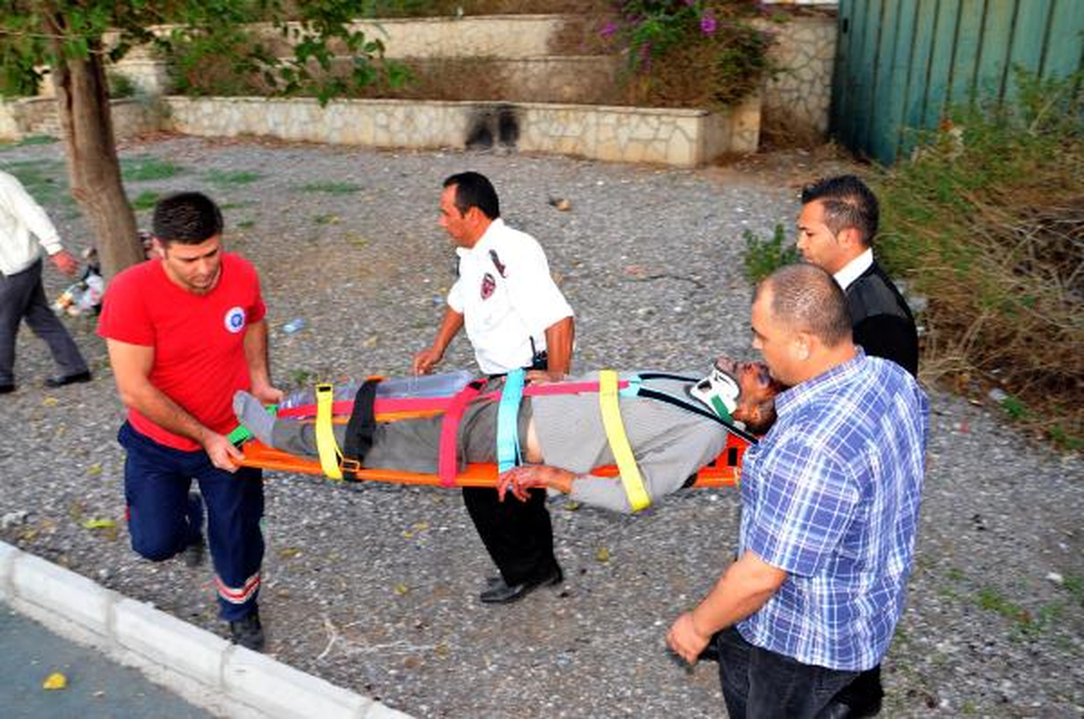 Kayalıklardaki Yaralıyı Temizlik İşçisi Farketti