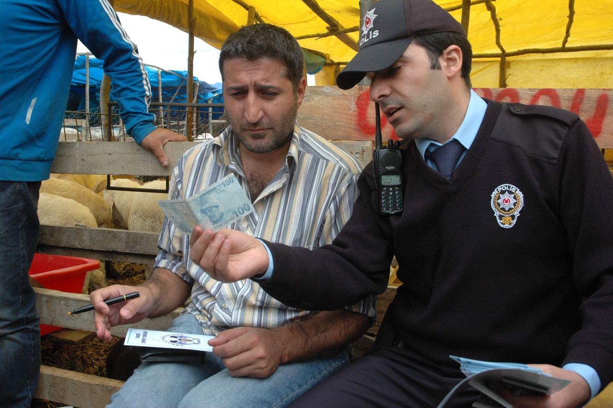 Kaymakamdan Sahte Para Uyarısı