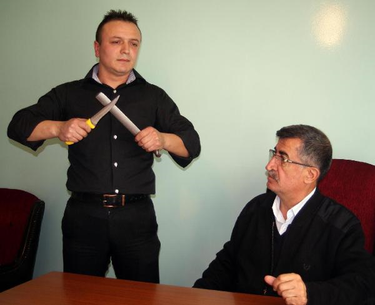 Kayseri\'de Kasaplara Uyarı: Kendinizi Yaralayıp Bizi AB\'ye Rezil Etmeyin