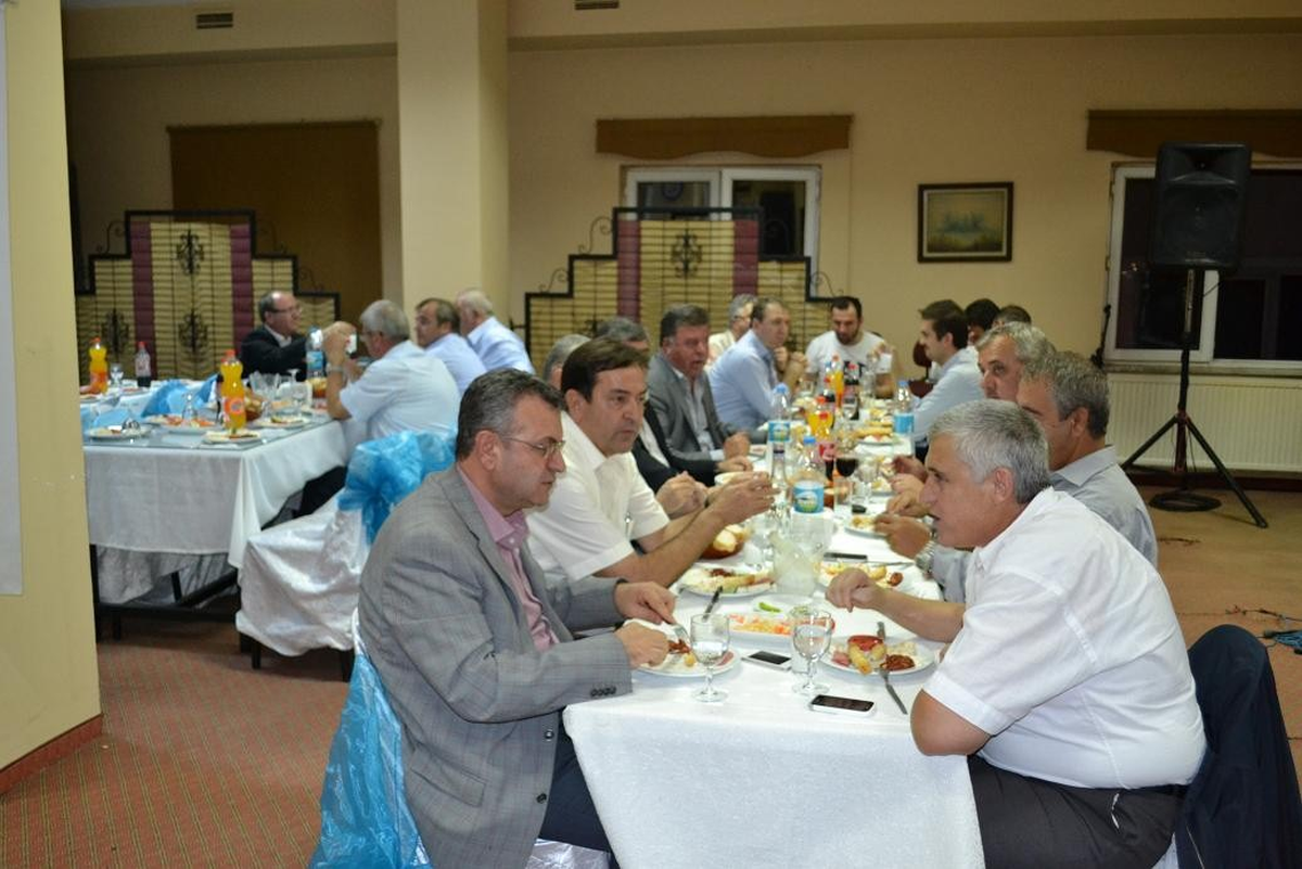 Keşanlı İş Adamları, Yemekte Bir Araya Geldi