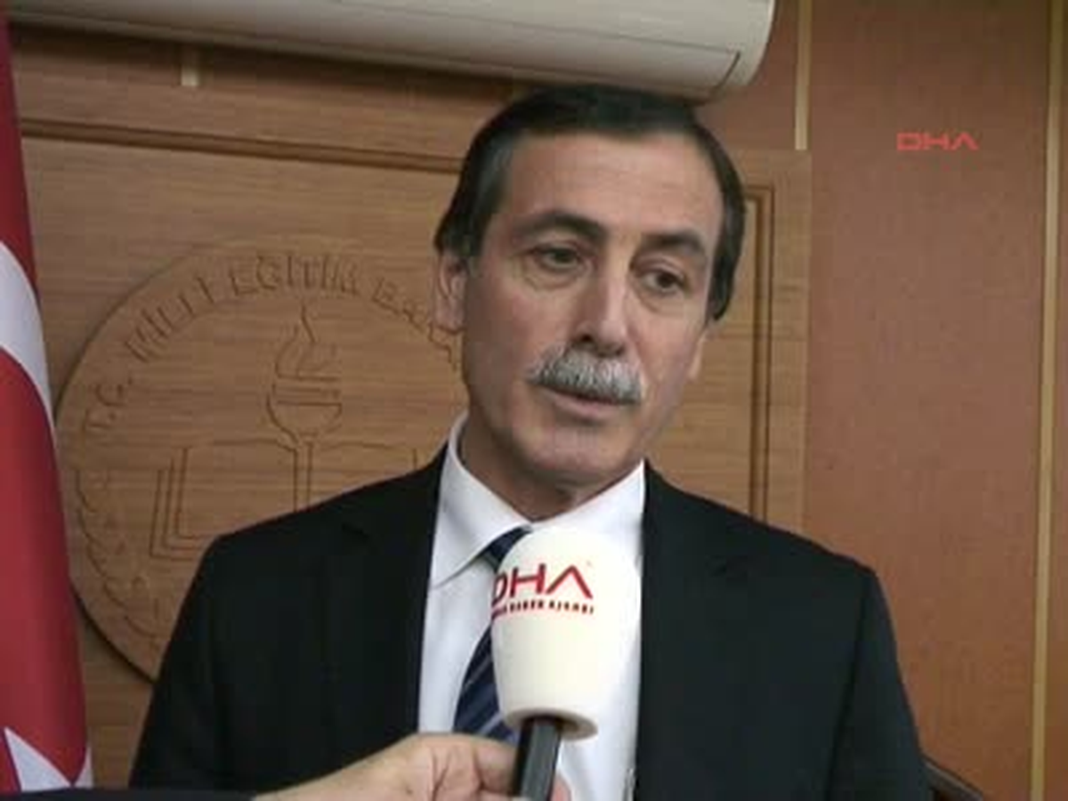 Öğrencilerinin Videolarını Yayınlayan Öğretmene Soruşturma