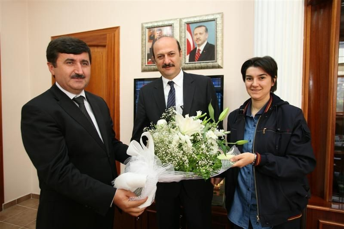PTT Çalışanlarından Vali Öz\'e Ziyaret