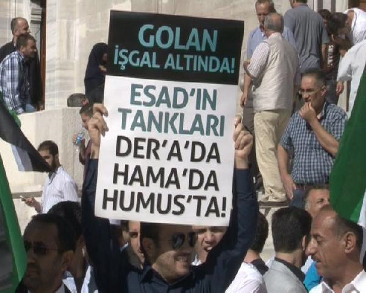 Suriye\'de Ölenler İçin Gıyabi Cenaze Namazı