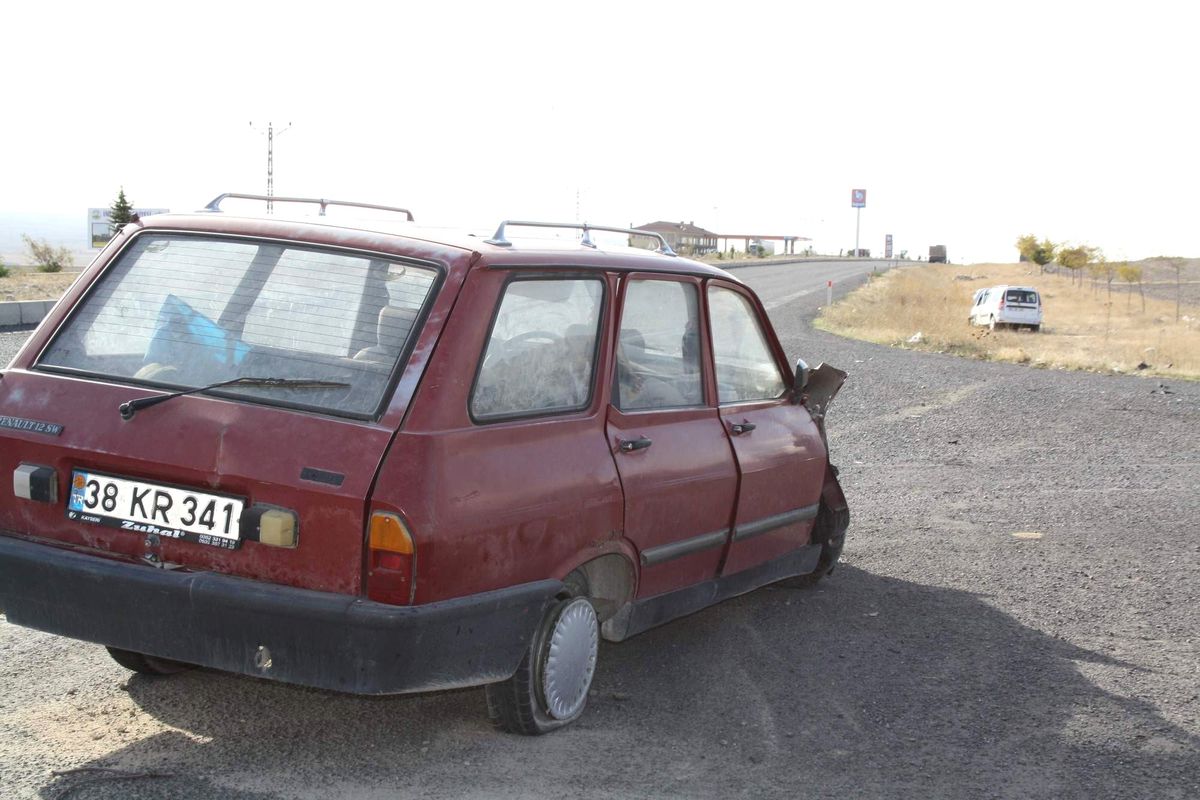 Trafik Kazası: 4 Yaralı