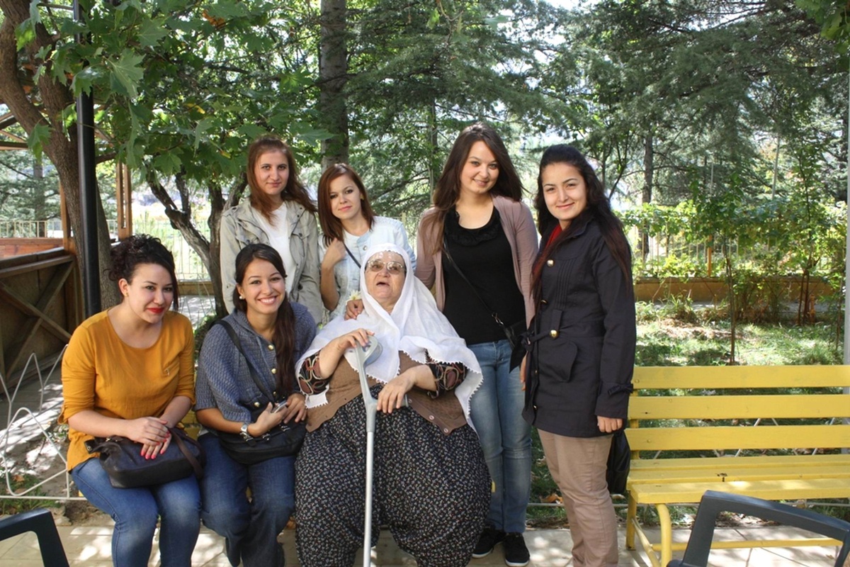 Ülkü Ocakları Eğitim ve Kültür Vakfı\'ndan Ziyaret