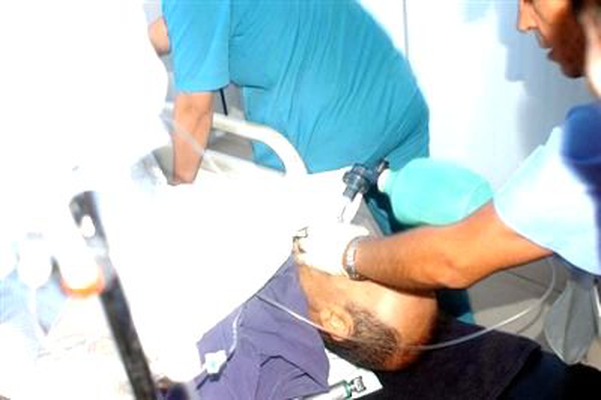 Eşi ve Kızının Gözü Önünde Canına Kıymak İstedi