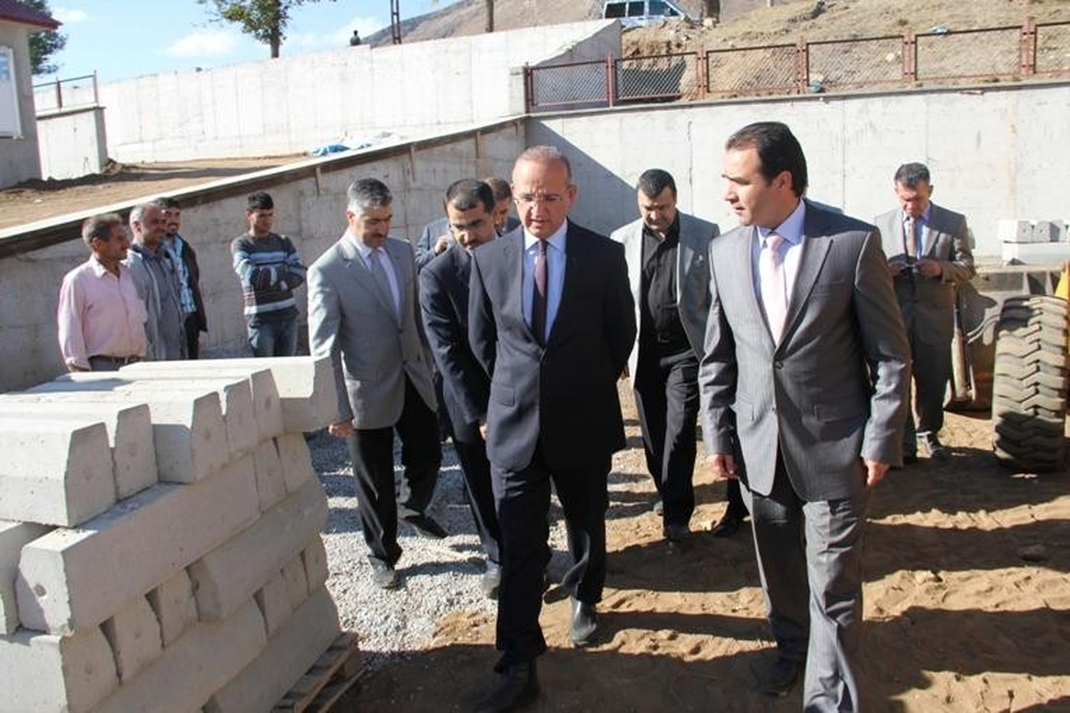 Vali Yurdakul "Toplum Merkezi"Ni Ziyaret Etti