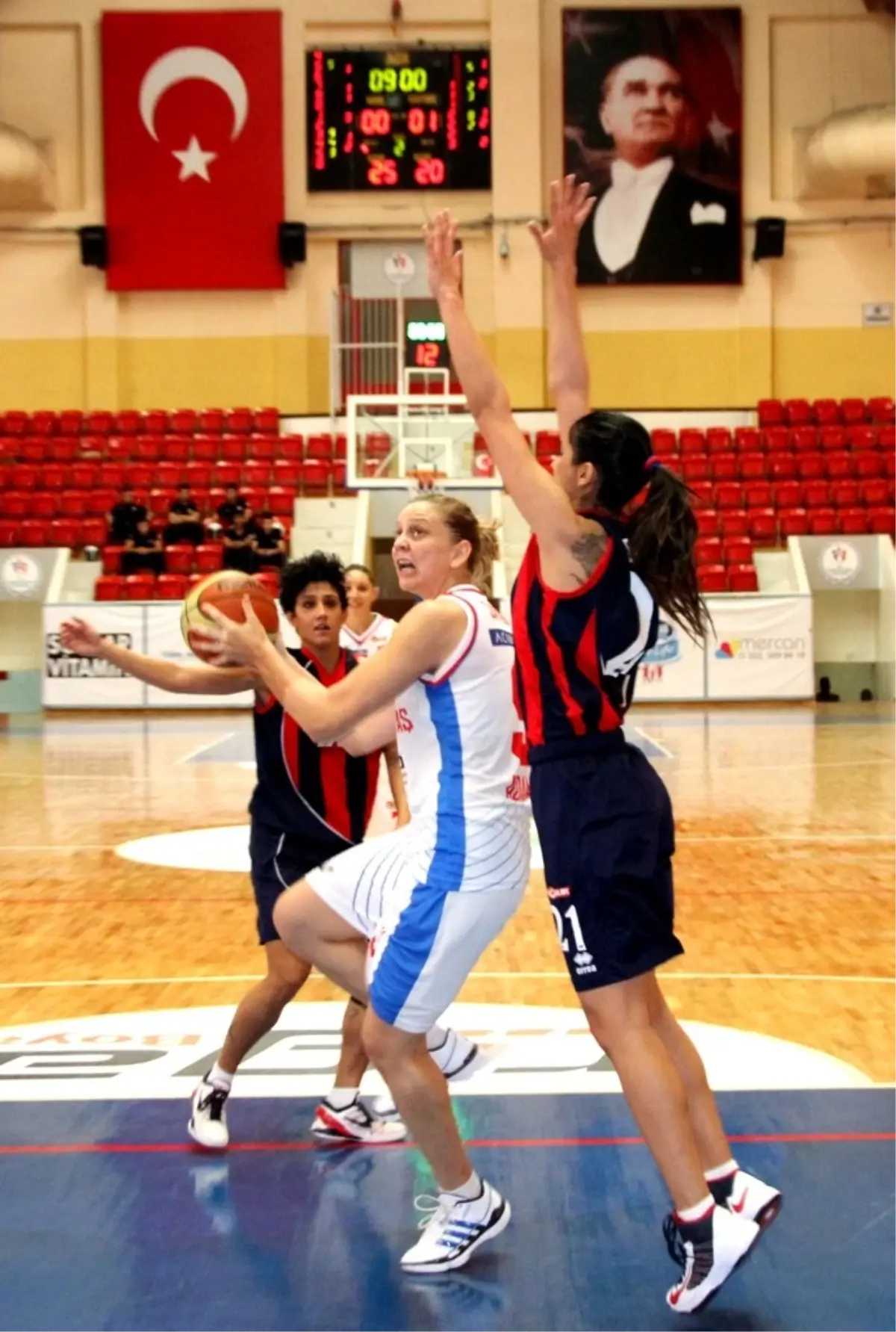 Adana Botaş Spor, Evinde Ağırladığı Ted Ankara Kolejlileri 77-72 Yendi