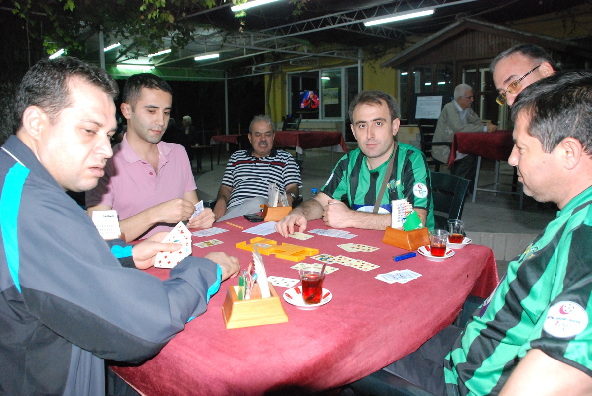 Akhisarspor Briç Takımı İstanbul Turnuvası\'na Katılıyor