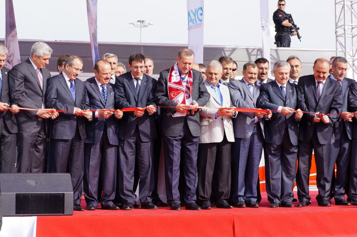 Elazığ ) Başbakan Erdoğan Yenilenen Havalimanı Açılışında Konuşuyor