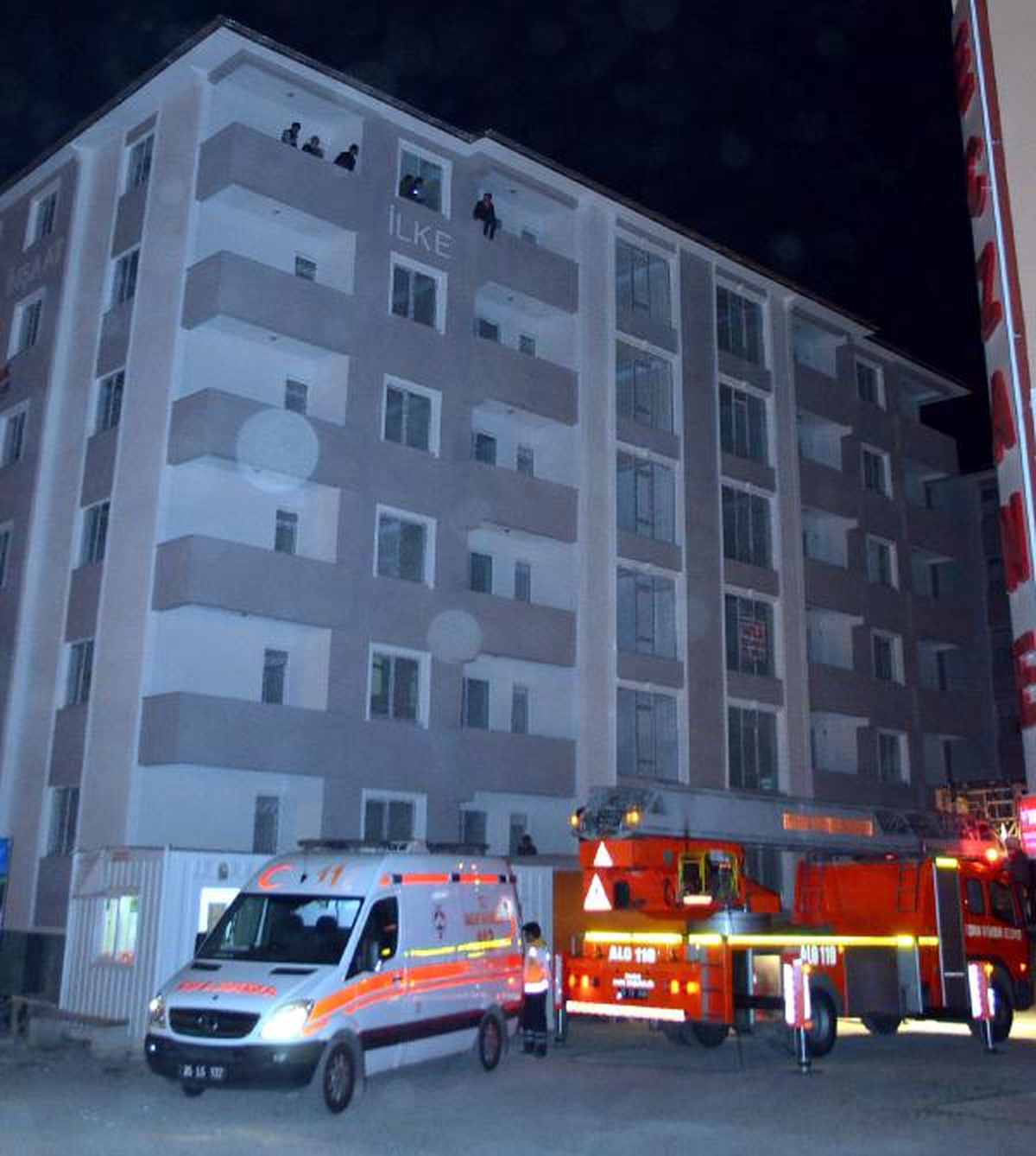 Hemşireyi Polisler Kurtardı