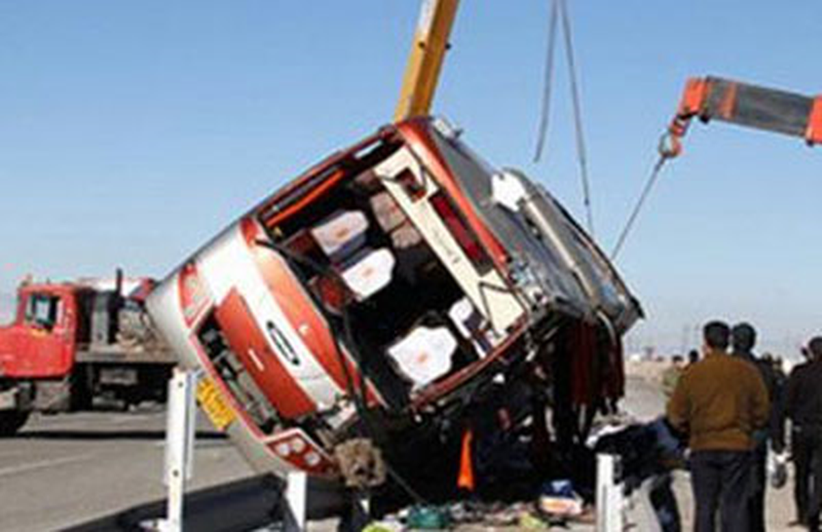 İran\'da Trafik Kazası: 26 Ölü, 18 Yaralı