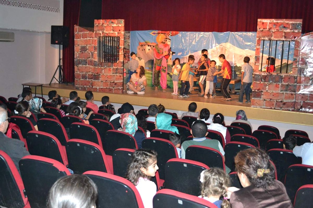 "Masal Masal İçinde" Adlı Çocuk Oyunu Sahnelendi