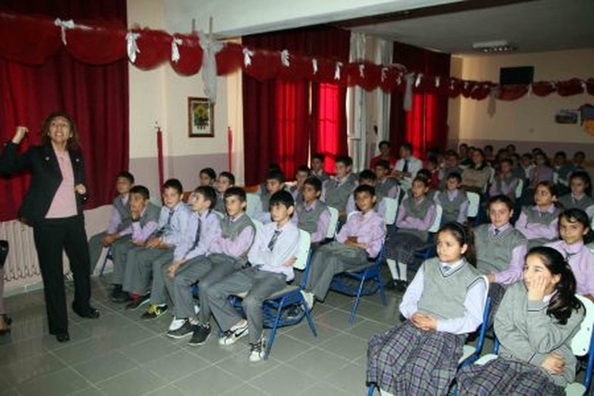 Öğrencilere Gıda ve Sağlık Eğitimi