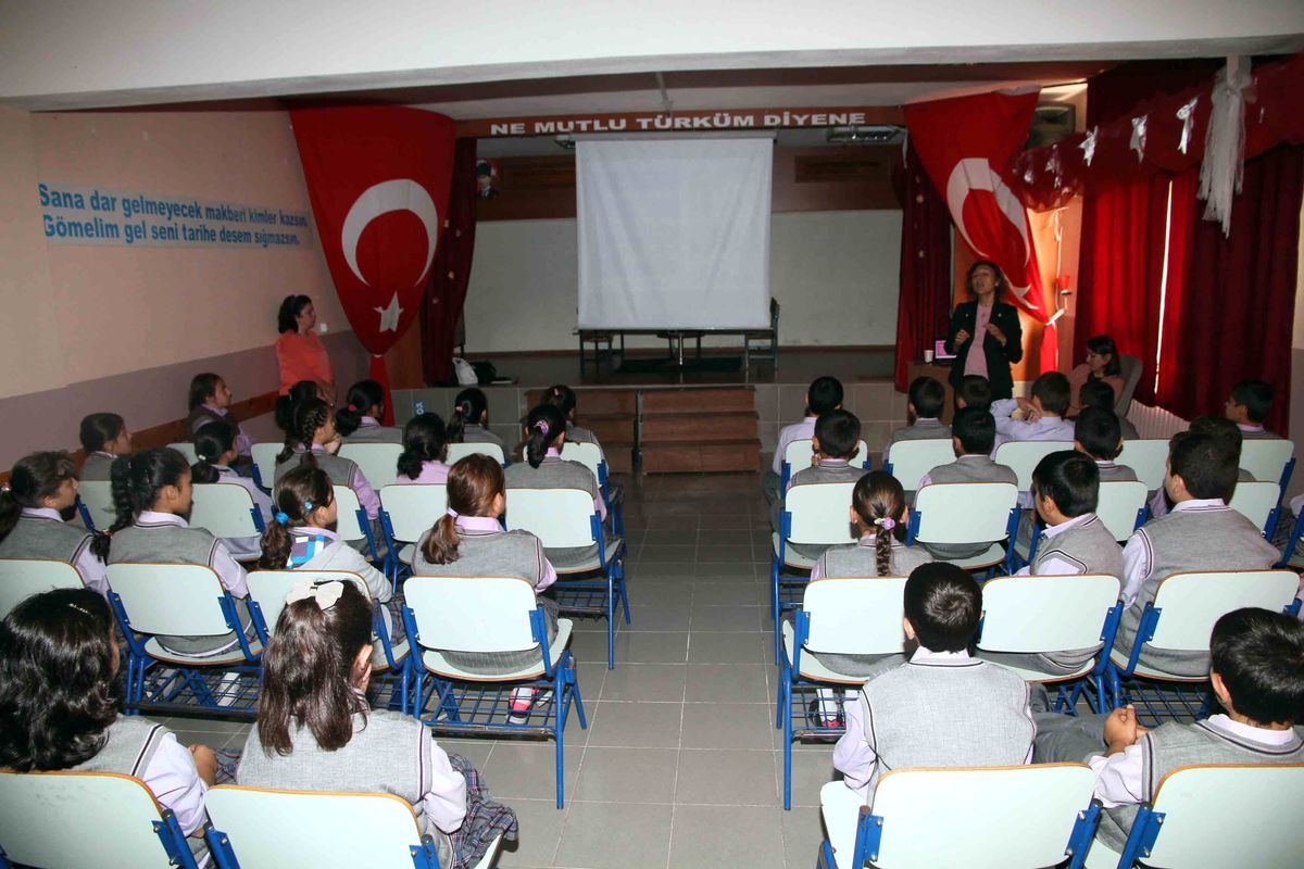 Öğrencilere Gıda ve Sağlık Eğitimi