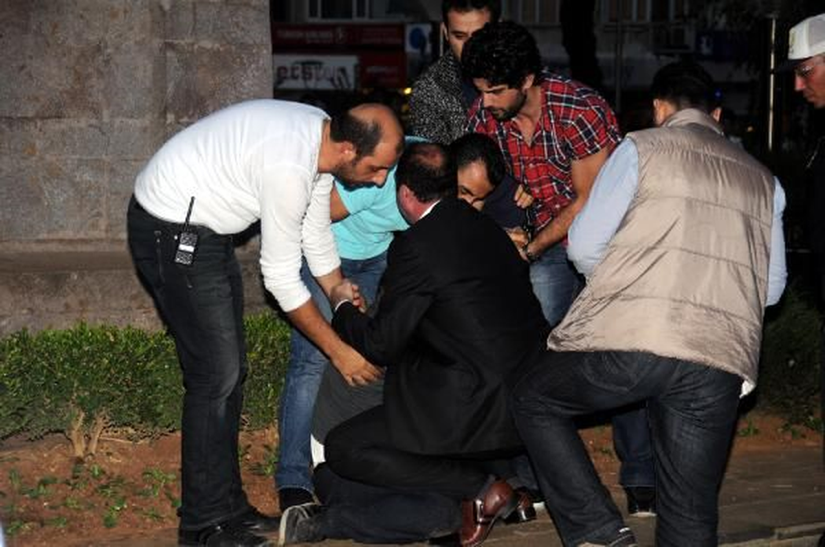Trabzon Eşi Boşandı, İntihar Etmek İstedi