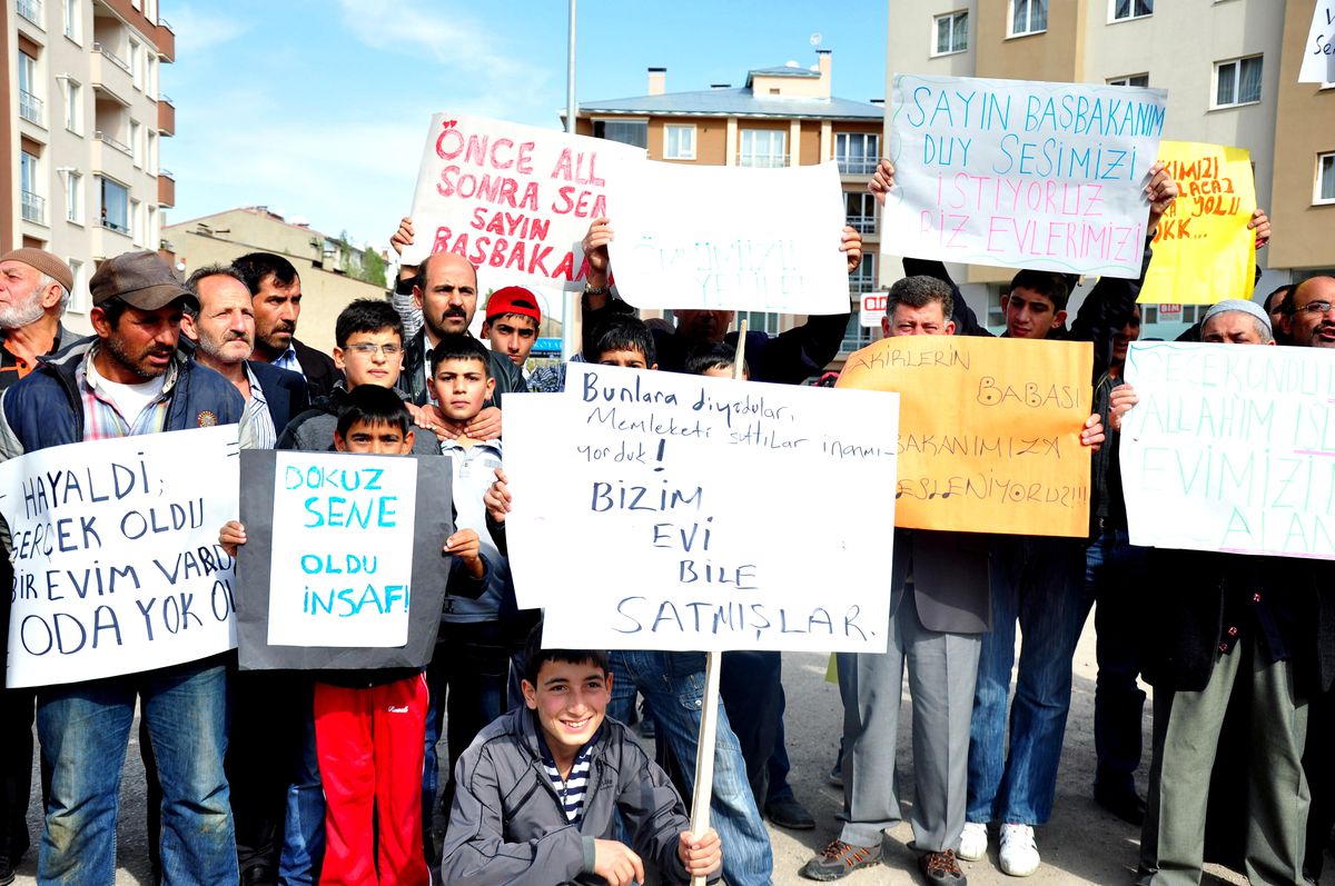 93 Yaşındaki Hacıdan Gazelli Ev Protestosu