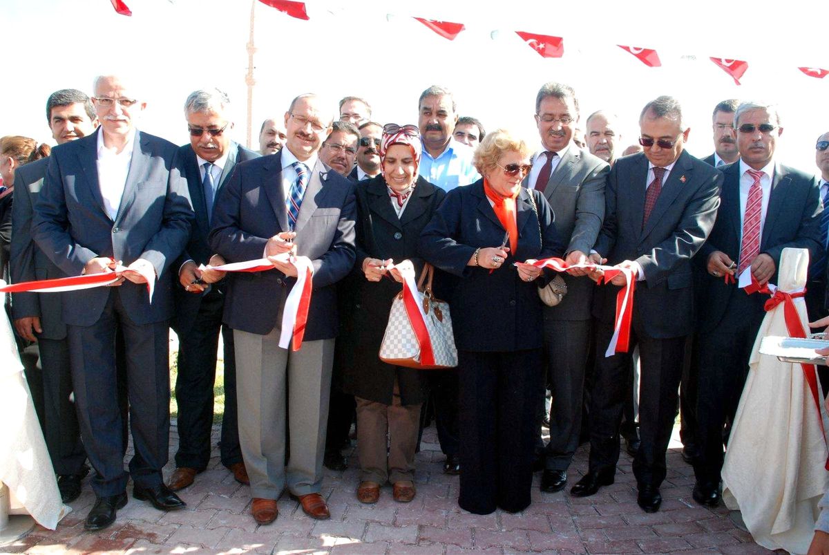 Altınekin\'de Karatay Park Açıldı