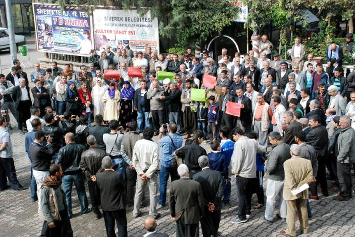 BDP\'liler, Cezaevlerindeki Açlık Grevi İçin Toplandı