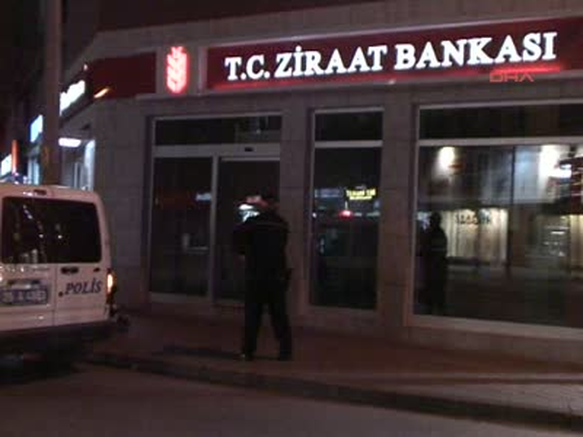 Bankada Mahsur Kaldılar