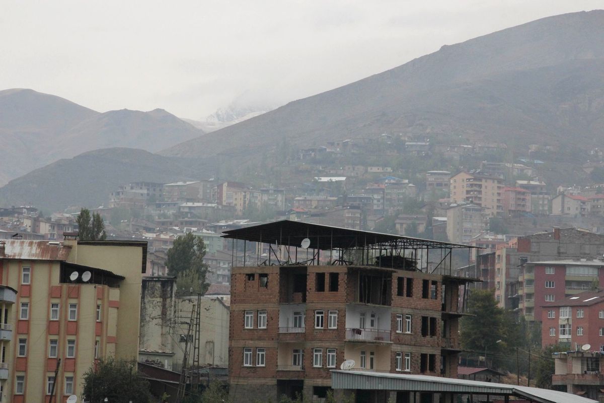 Hakkari Dağlarına Yılın İlk Karı Yağdı