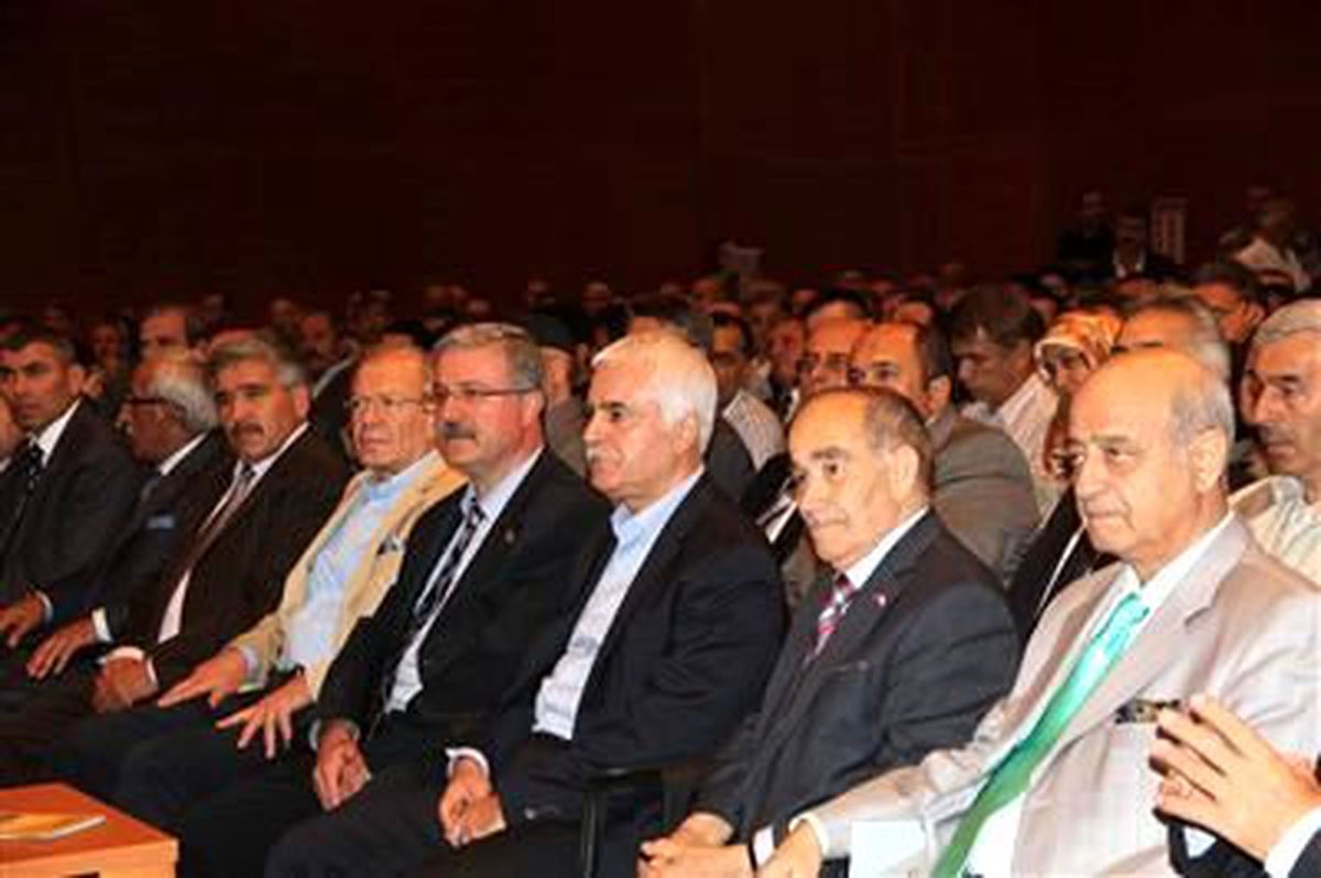 MHP Genel Başkan Adayı Koray Aydın\'ın Bursa Ziyareti