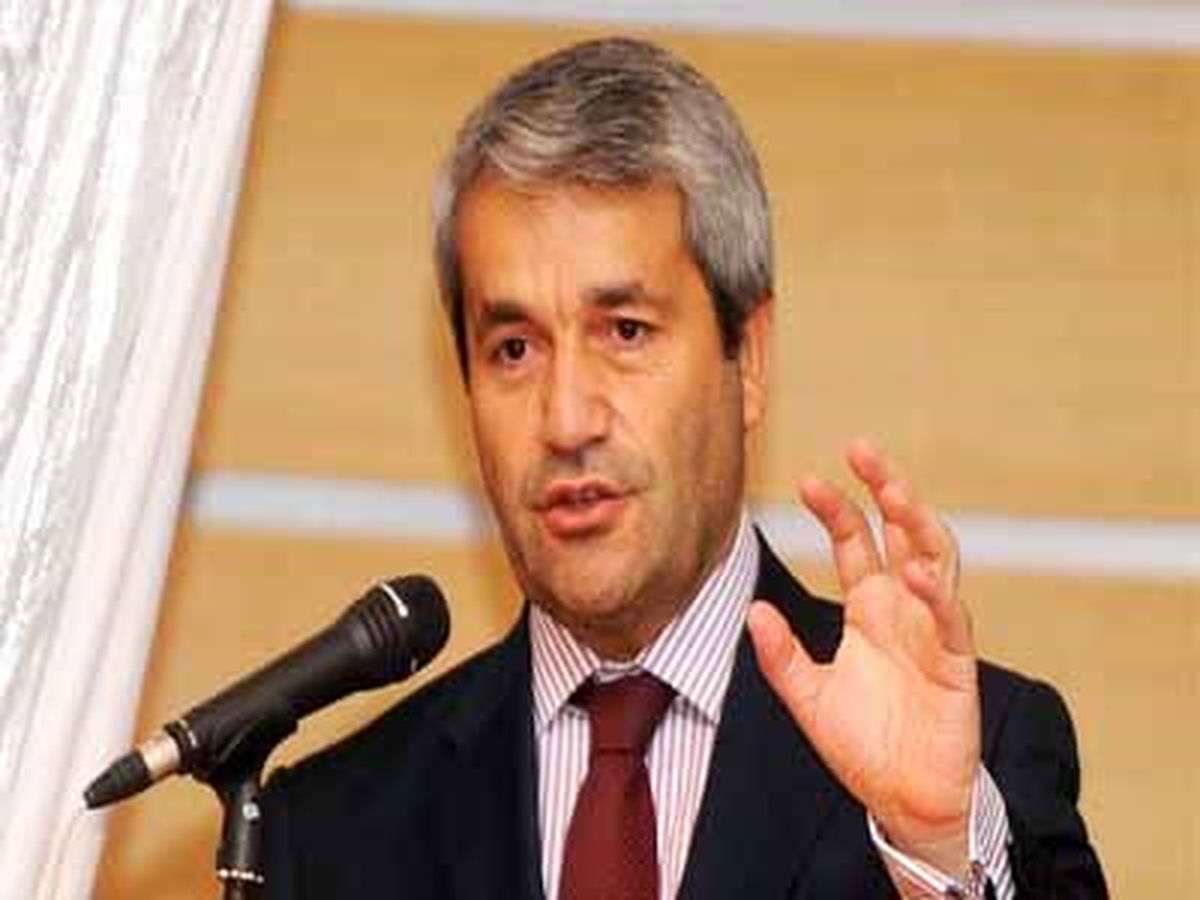 Nihat Ergün: "Topçu Popçu Oluyoruz, Bilim Adamı Yetiştiremiyoruz"