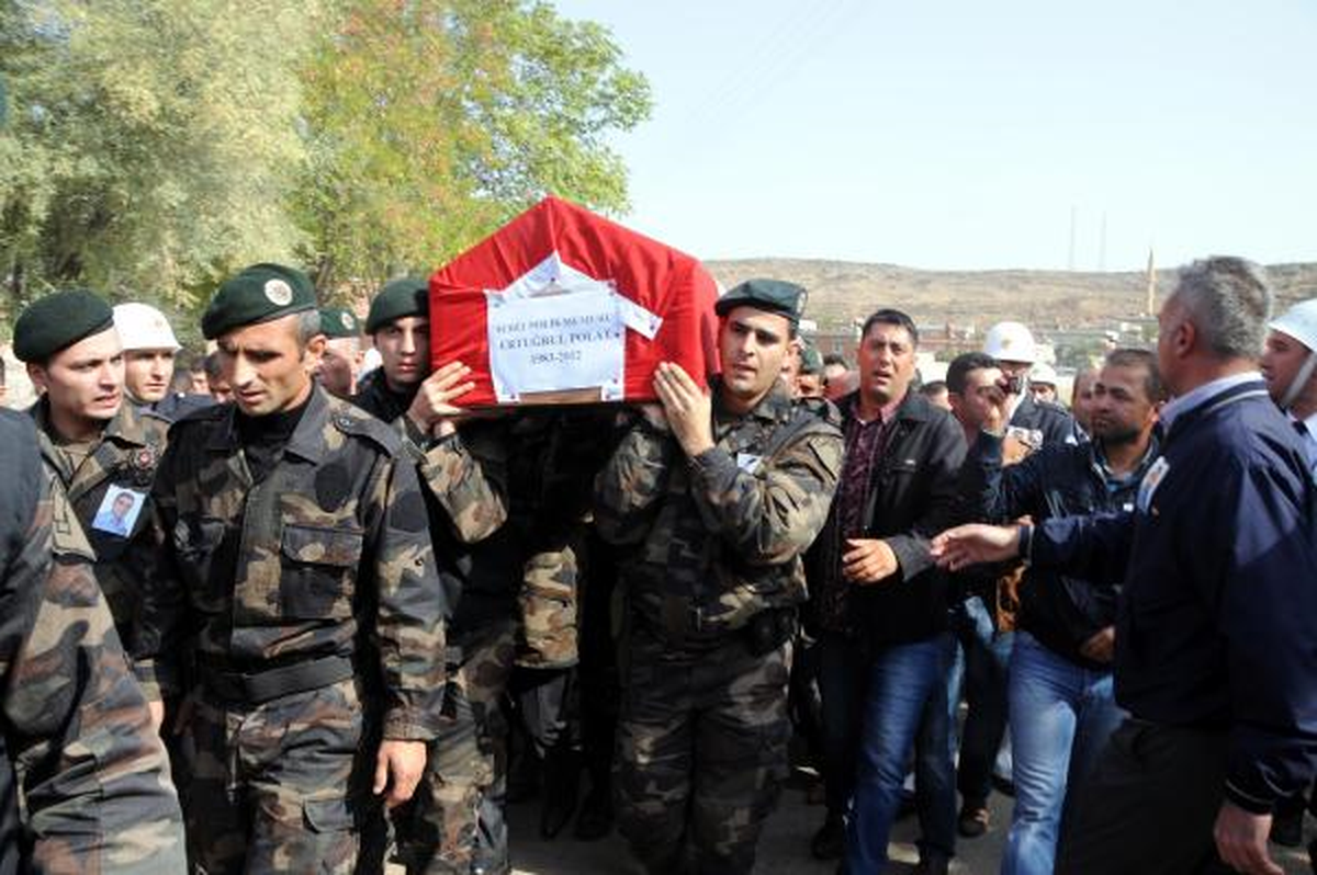 "Karagözlüm, Sana Ölüm Yakışmadı"
