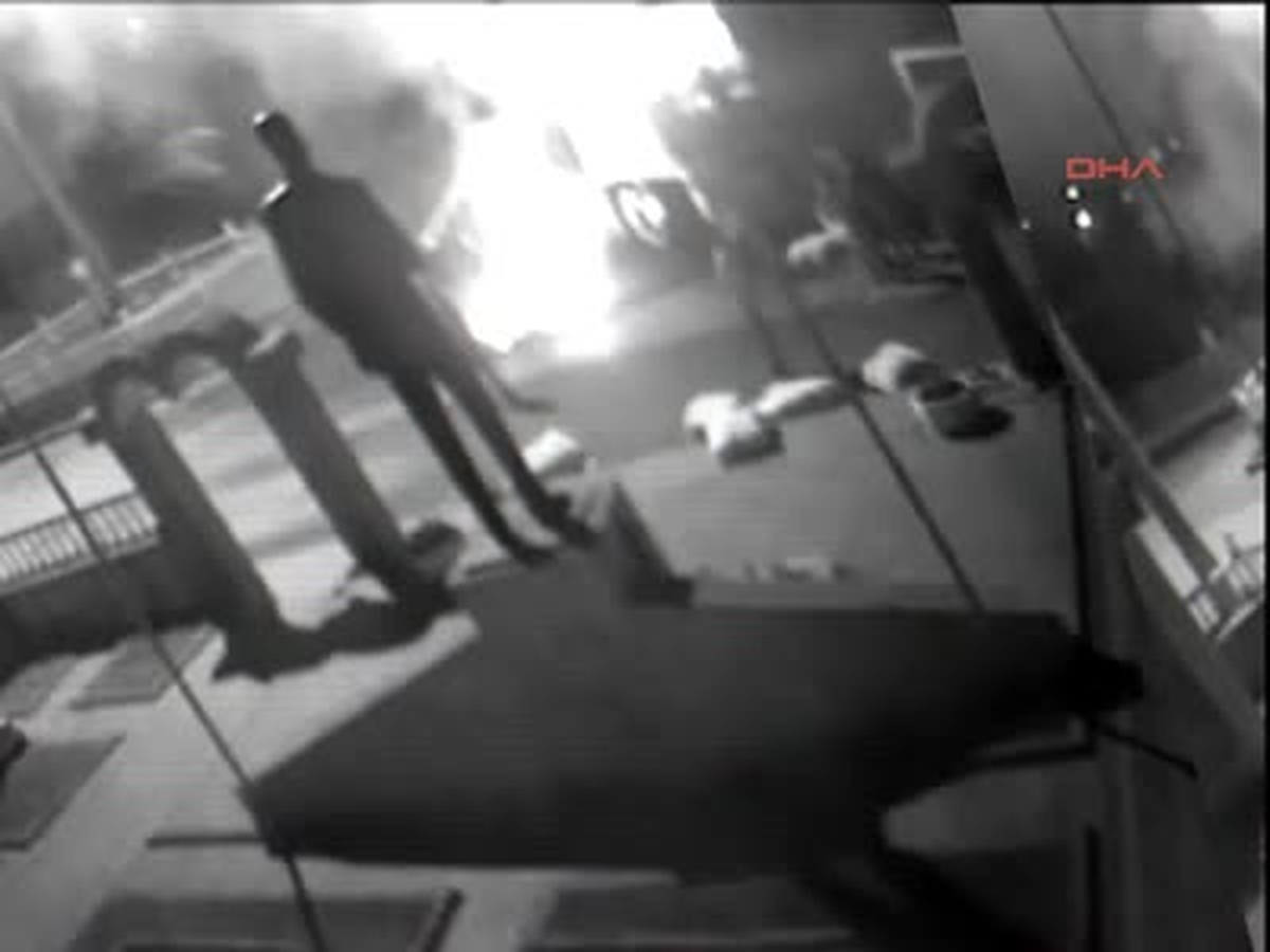 Tekirdağ Kamyondaki Askeri Malzemeler Yandı )