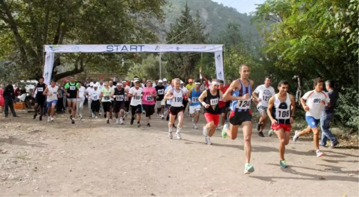 'Uluslararası Olympos Maratonu 2012' Başladı