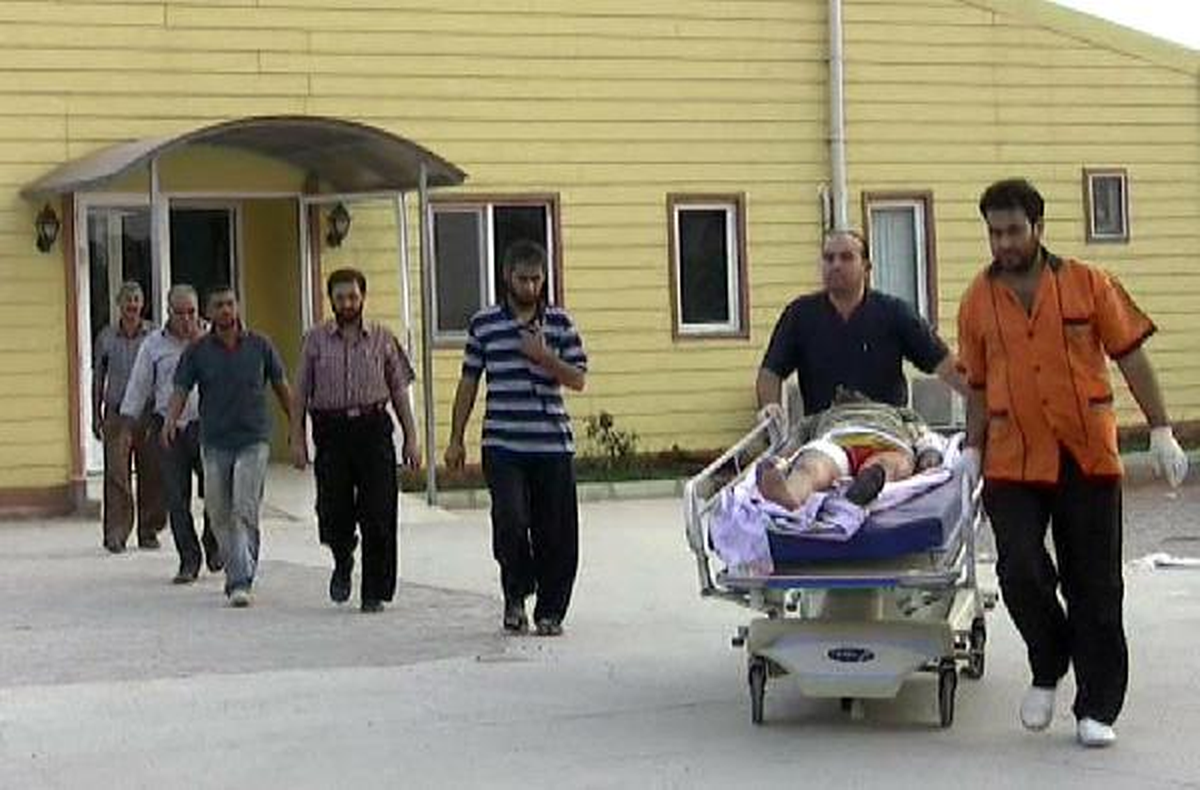 11\'i Yaralı 41 Suriyeli, Türkiye\'ye Getirildi