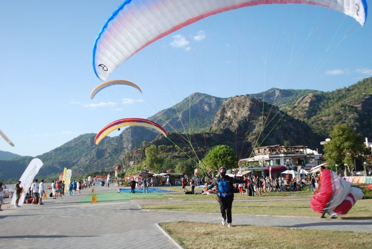 13. Ölüdeniz Hava Oyunları Festivali