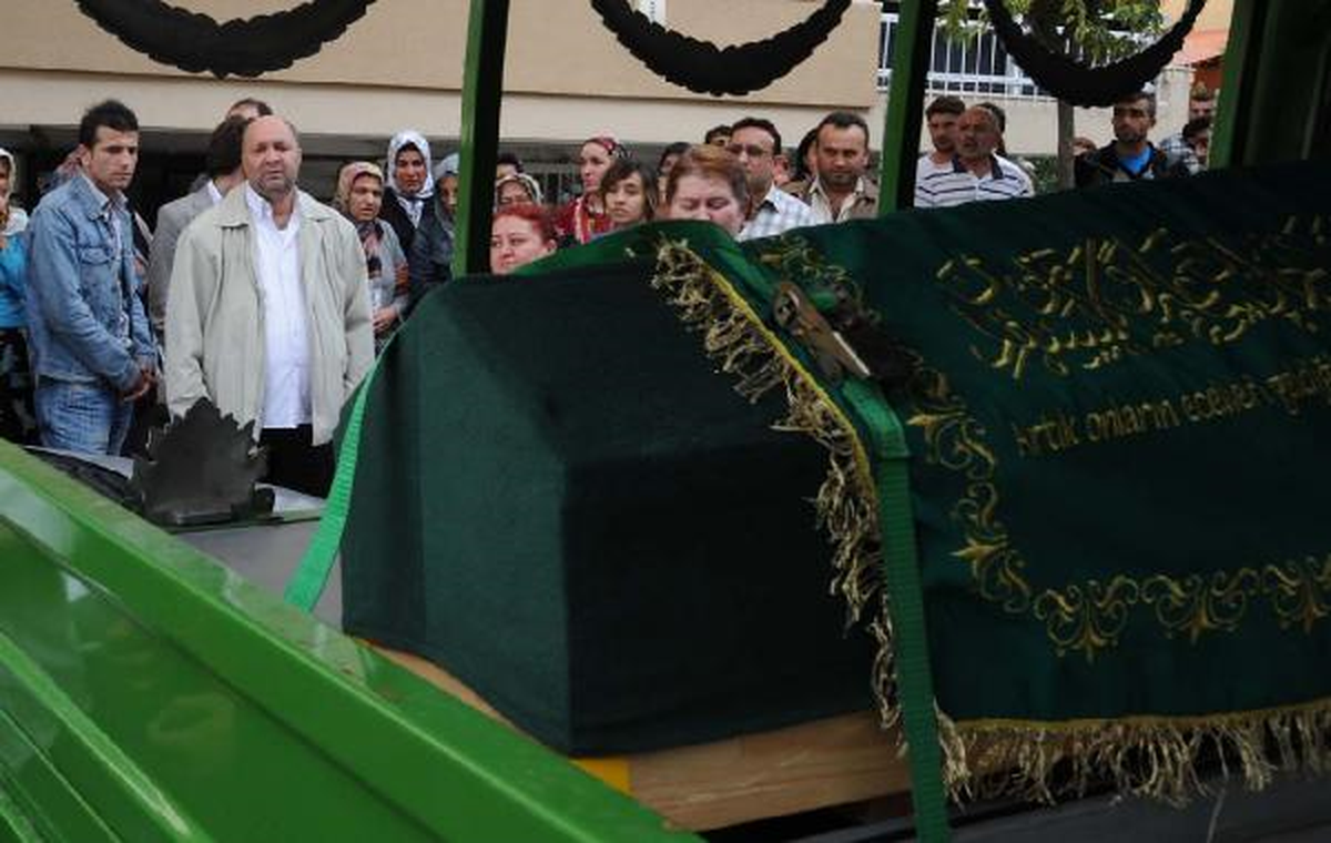 14 Yerinden Bıçaklandı