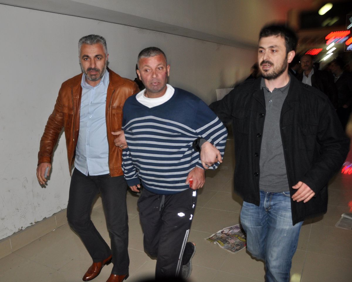 Alkollü Şahıs Ortalığı Birbirine Kattı