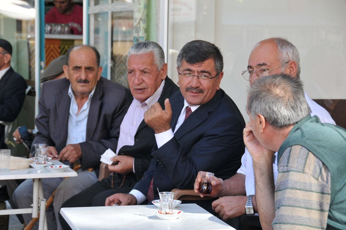 Başkan Akdoğan\'dan Bayram Öncesi Esnaf Ziyareti