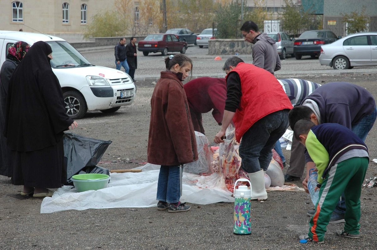 Büyükşehir Belediyesi, Kurban Satış ve Kesim Bölgelerini Belirledi…