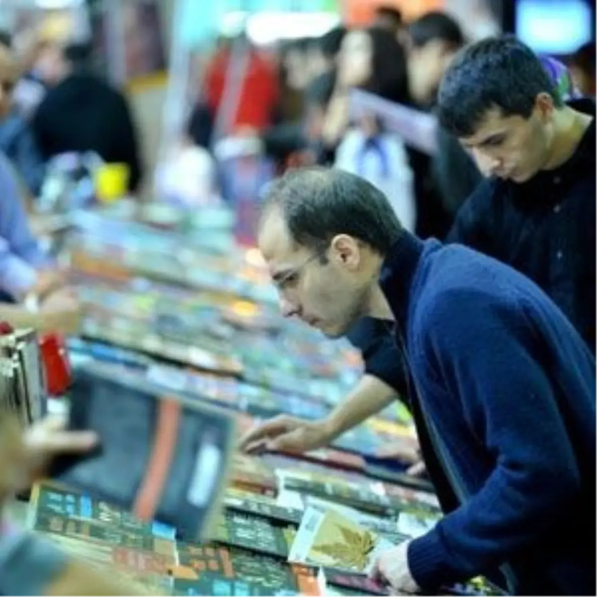 Edebiyatta Önde Gelen İsimler TÜYAP\'ta