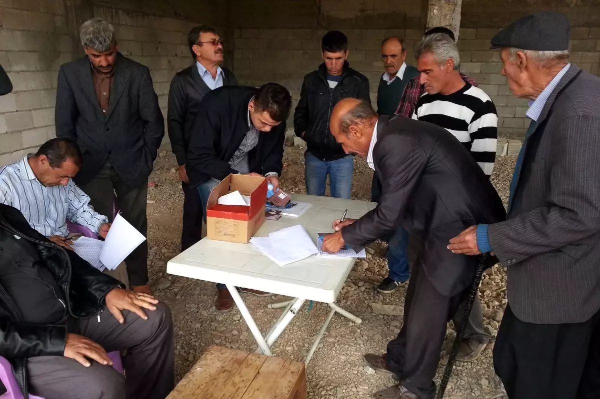 Elif Beldesinde Temsili Referandum