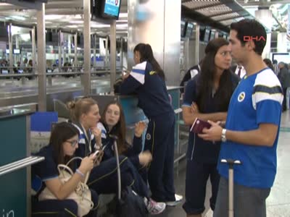 Fenerbahçe Bayan Voleybol Takımı Cev Cup Maçı İçin Odesa\'ya Gitti