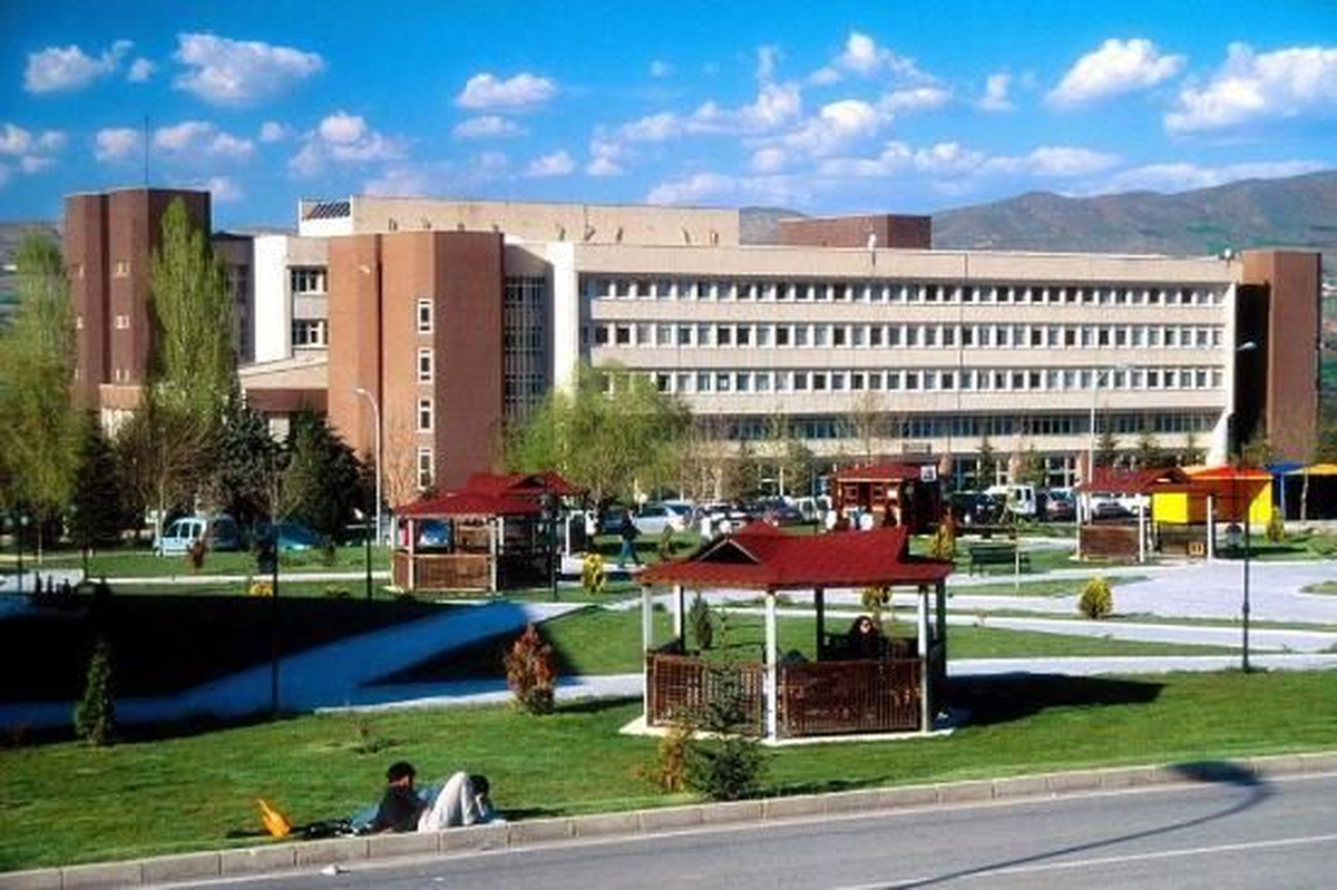 İnönü Üniversitesi\'nde 292 Yabancı Uyruklu Öğrenci Var