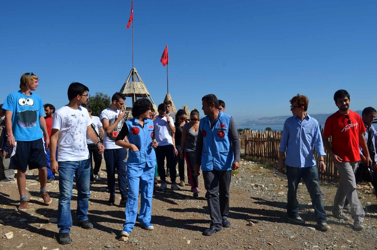 Kansere Karşı Bilgilenmek İçin Farklı Ülkelerden Geliyorlar