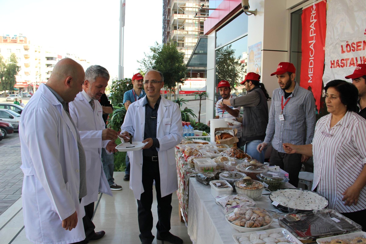 Lösam\'dan Medıcal Park Hastanesi\'nde Bayram Kermesi