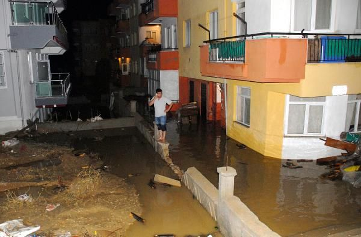 Manavgat\'taki Etkili Yağış
