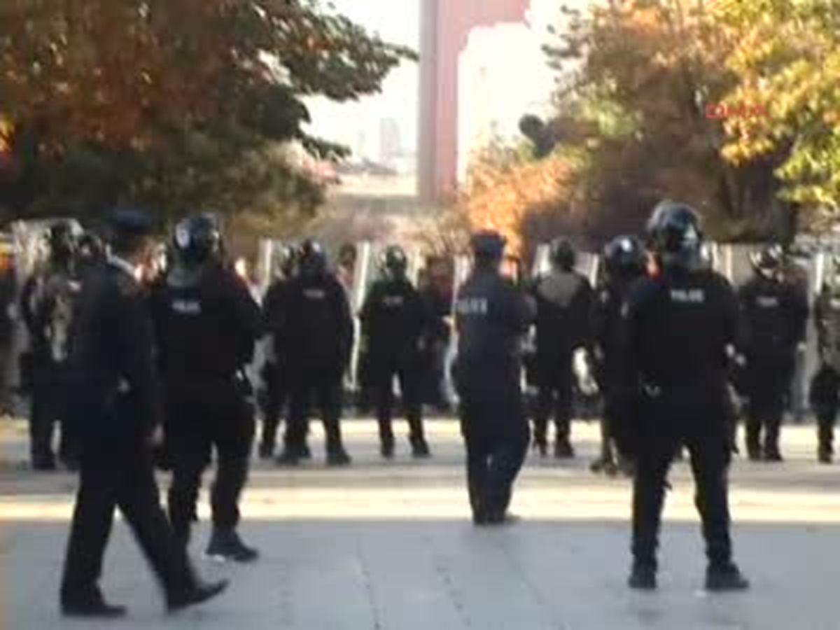 Priştine\'de \'Taçi\' Protestosu